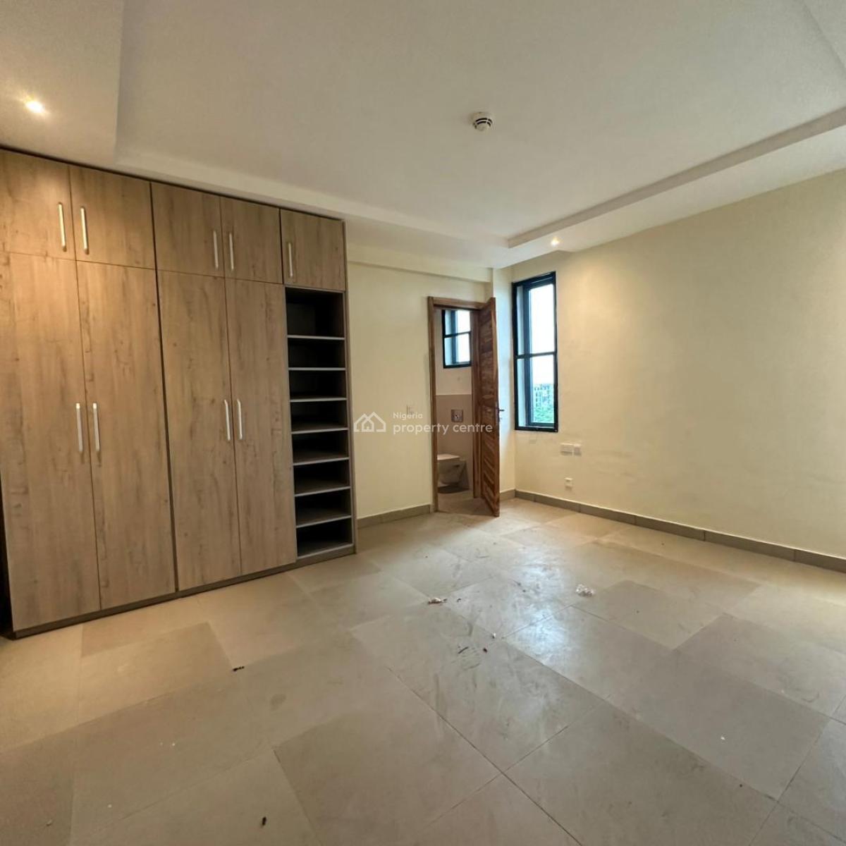 Very Spacious 3 Bedroom Apartment with Elevator ,pool, Lekki Phase 1, Lekki, Lagos, Flat / Apartment for Sale