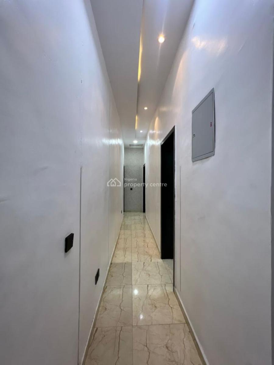 Luxury 3 Bedroom Apartment with Excellent Finishing, Ologolo, Lekki, Lagos, Flat / Apartment for Sale