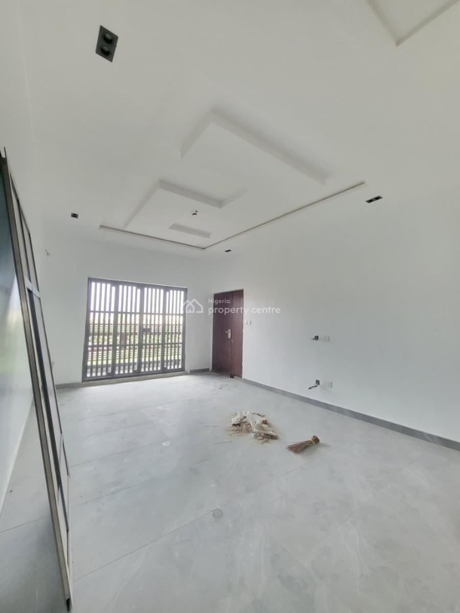 Beautiful Three Bedroom Apartment with Bq, Lekki Scheme 2, Ajah, Lagos, Flat / Apartment for Rent