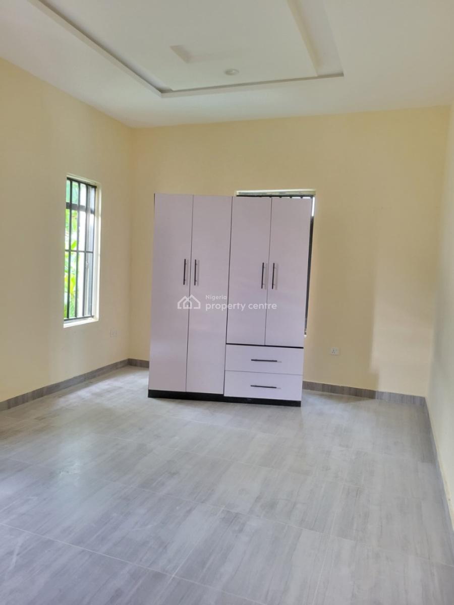 Beautiful Three Bedroom Apartment with Bq, Lekki Scheme 2, Ajah, Lagos, Flat / Apartment for Rent