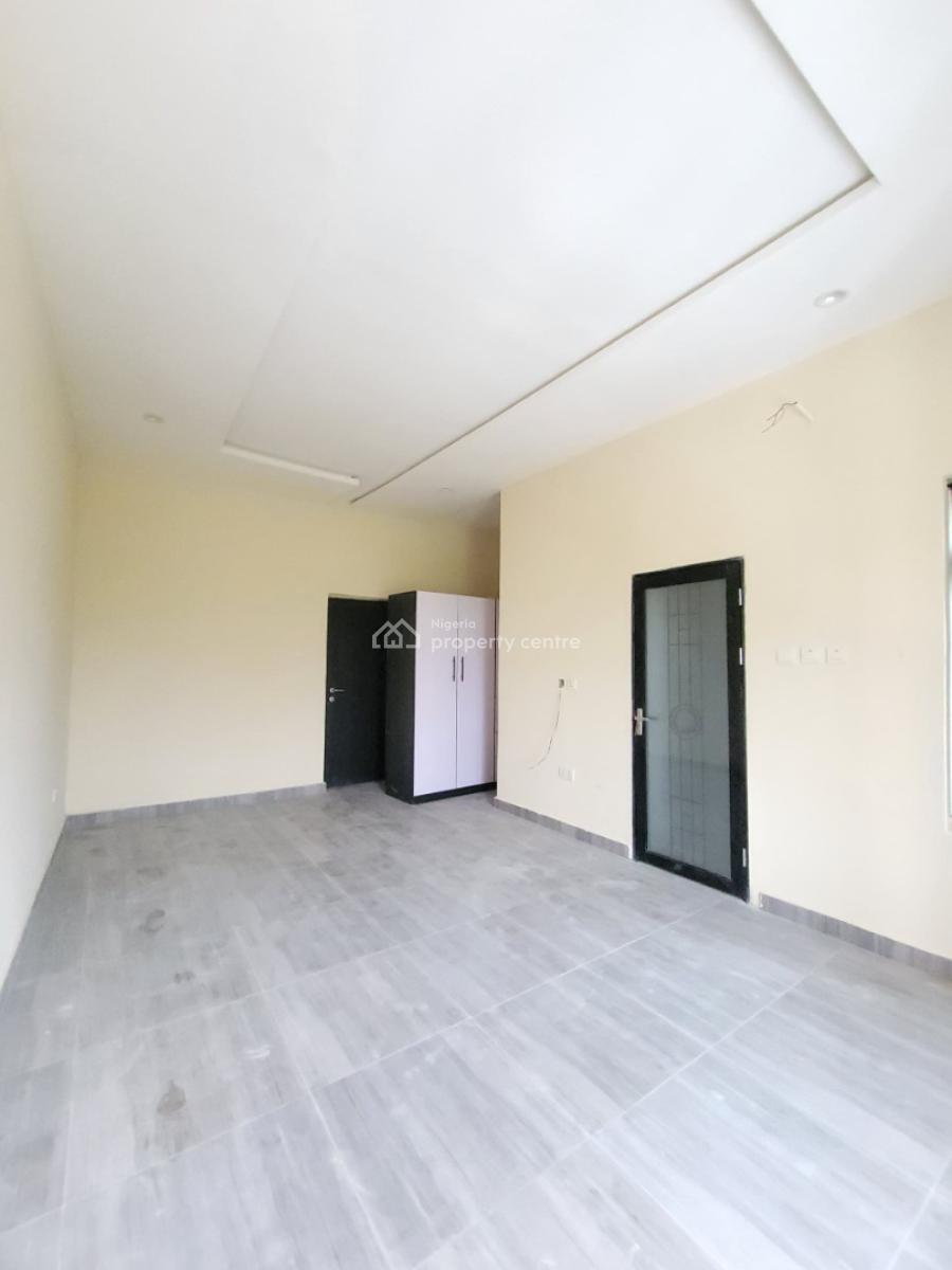 Beautiful Three Bedroom Apartment with Bq, Lekki Scheme 2, Ajah, Lagos, Flat / Apartment for Rent