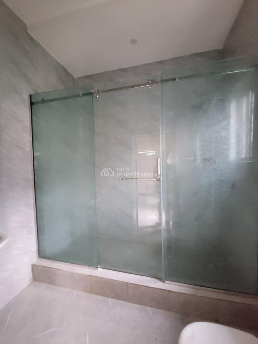 Beautiful Three Bedroom Apartment with Bq, Lekki Scheme 2, Ajah, Lagos, Flat / Apartment for Rent