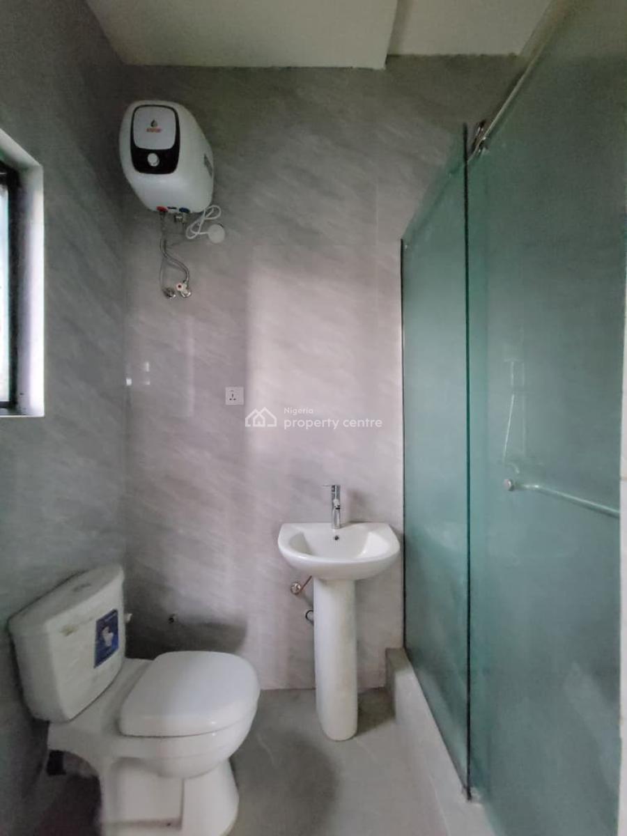 Beautiful Three Bedroom Apartment with Bq, Lekki Scheme 2, Ajah, Lagos, Flat / Apartment for Rent