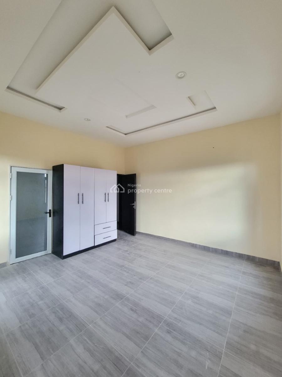 Beautiful Three Bedroom Apartment with Bq, Lekki Scheme 2, Ajah, Lagos, Flat / Apartment for Rent