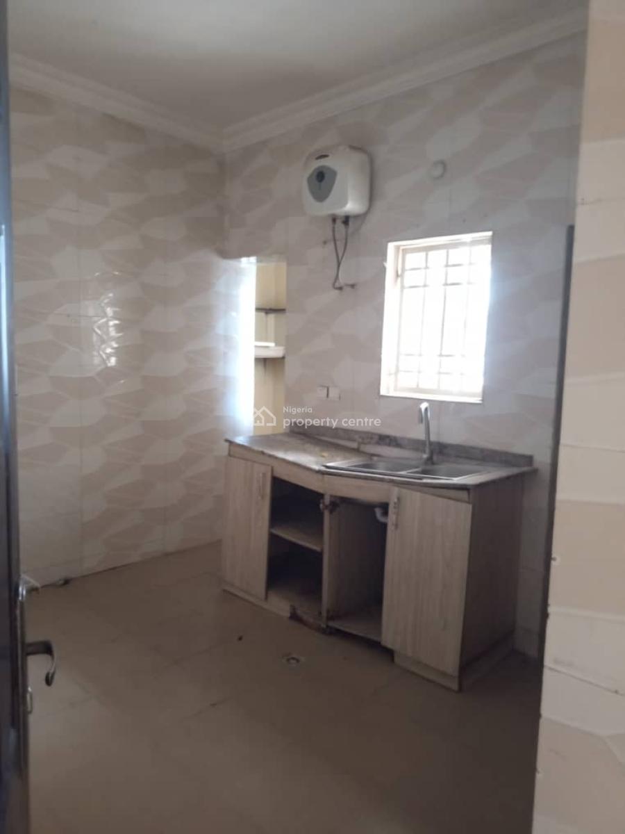 ..!.. Massive 3 Bedrooms Flat, Games Village, Kaura, Abuja, House for Rent
