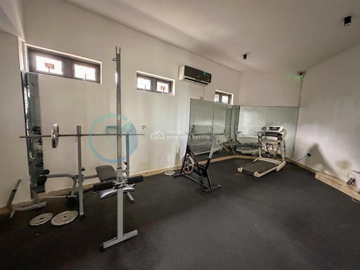 Spacious 3 Bedroom Apartment with Bq, Swimming Pool & Gym, Lekki Phase 1, Lekki, Lagos, Flat / Apartment for Rent