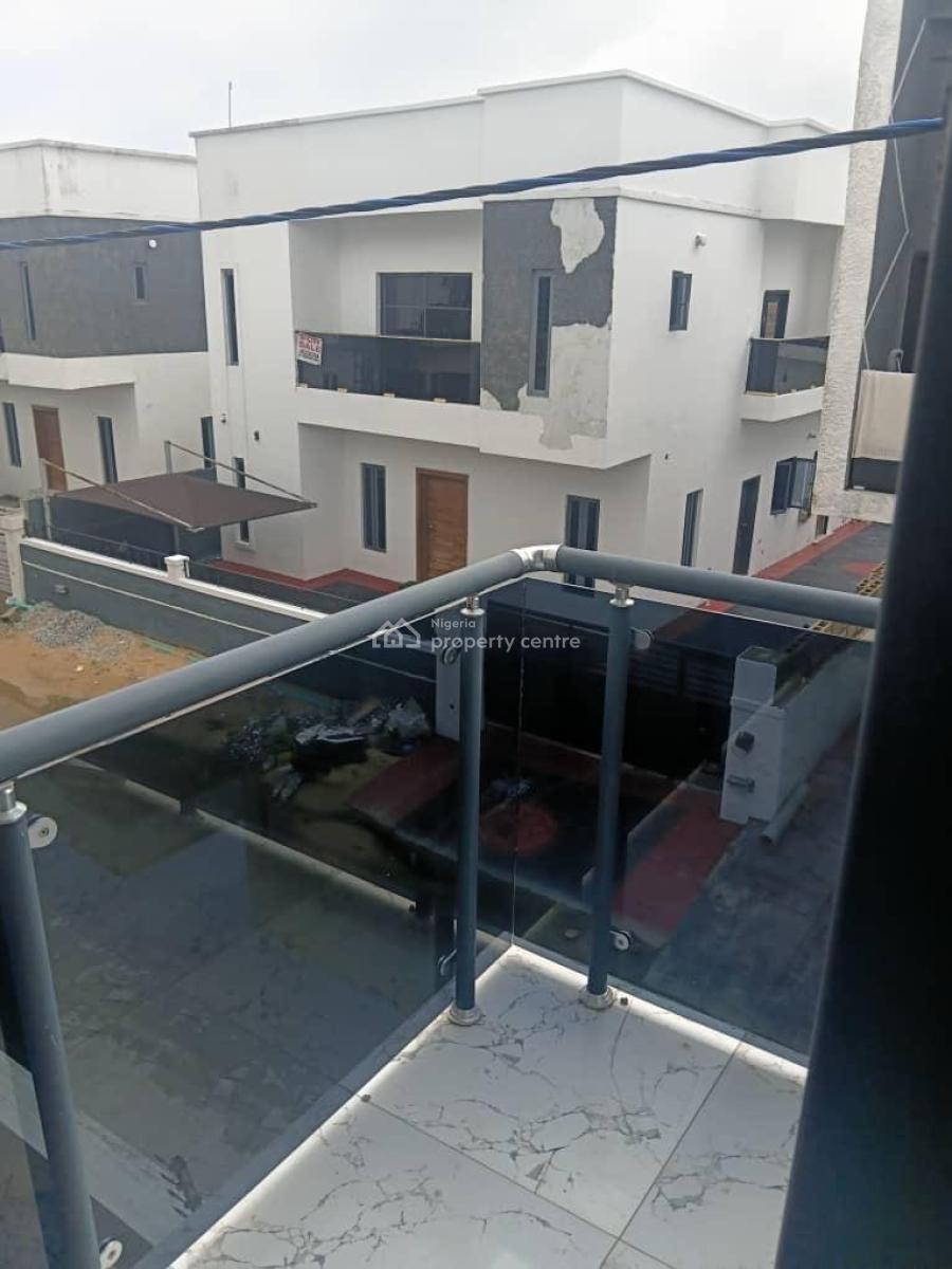 Distress 4 Bedroom Semi Detached Duplex, Lekki Gardens Phase 5, By General Paint, Ajah, Lagos, Semi-detached Duplex for Sale