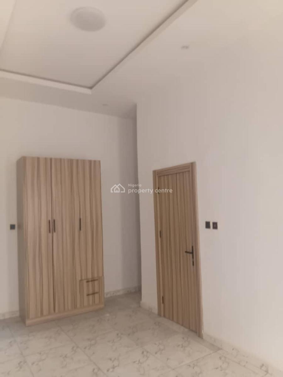 Distress 4 Bedroom Semi Detached Duplex, Lekki Gardens Phase 5, By General Paint, Ajah, Lagos, Semi-detached Duplex for Sale