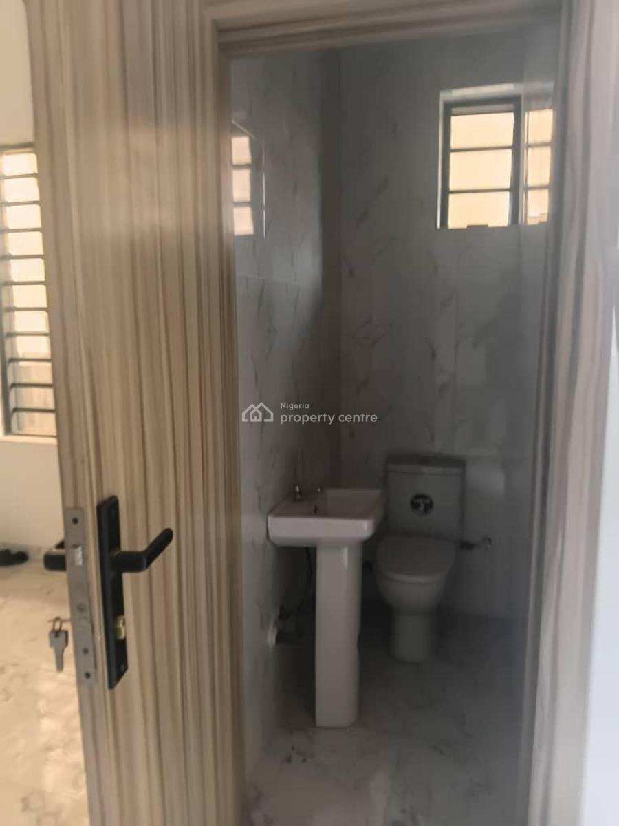 Distress 4 Bedroom Semi Detached Duplex, Lekki Gardens Phase 5, By General Paint, Ajah, Lagos, Semi-detached Duplex for Sale