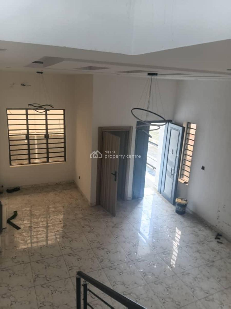 Distress 4 Bedroom Semi Detached Duplex, Lekki Gardens Phase 5, By General Paint, Ajah, Lagos, Semi-detached Duplex for Sale
