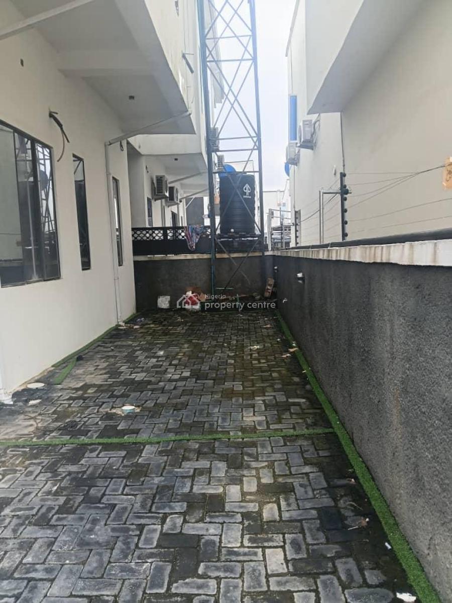 Distress 4 Bedroom Semi Detached Duplex, Lekki Gardens Phase 5, By General Paint, Ajah, Lagos, Semi-detached Duplex for Sale