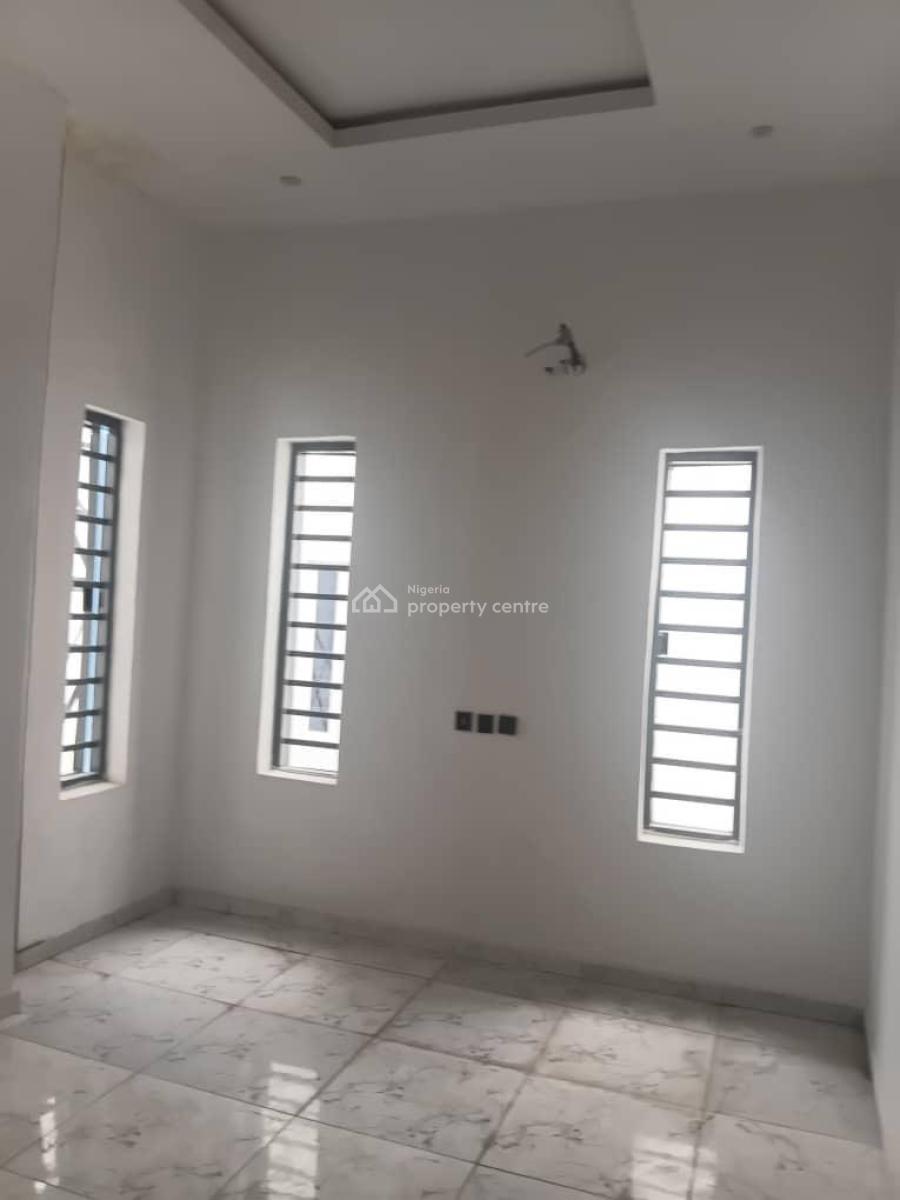 Distress 4 Bedroom Semi Detached Duplex, Lekki Gardens Phase 5, By General Paint, Ajah, Lagos, Semi-detached Duplex for Sale