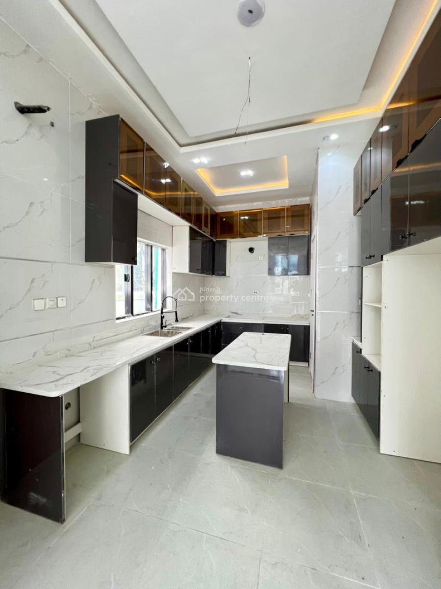 ️**gorgeously Finished Luxury 5 Bed Fully Detached Duplex with Pool, Chevron, Lekki, Lagos, Detached Duplex for Sale