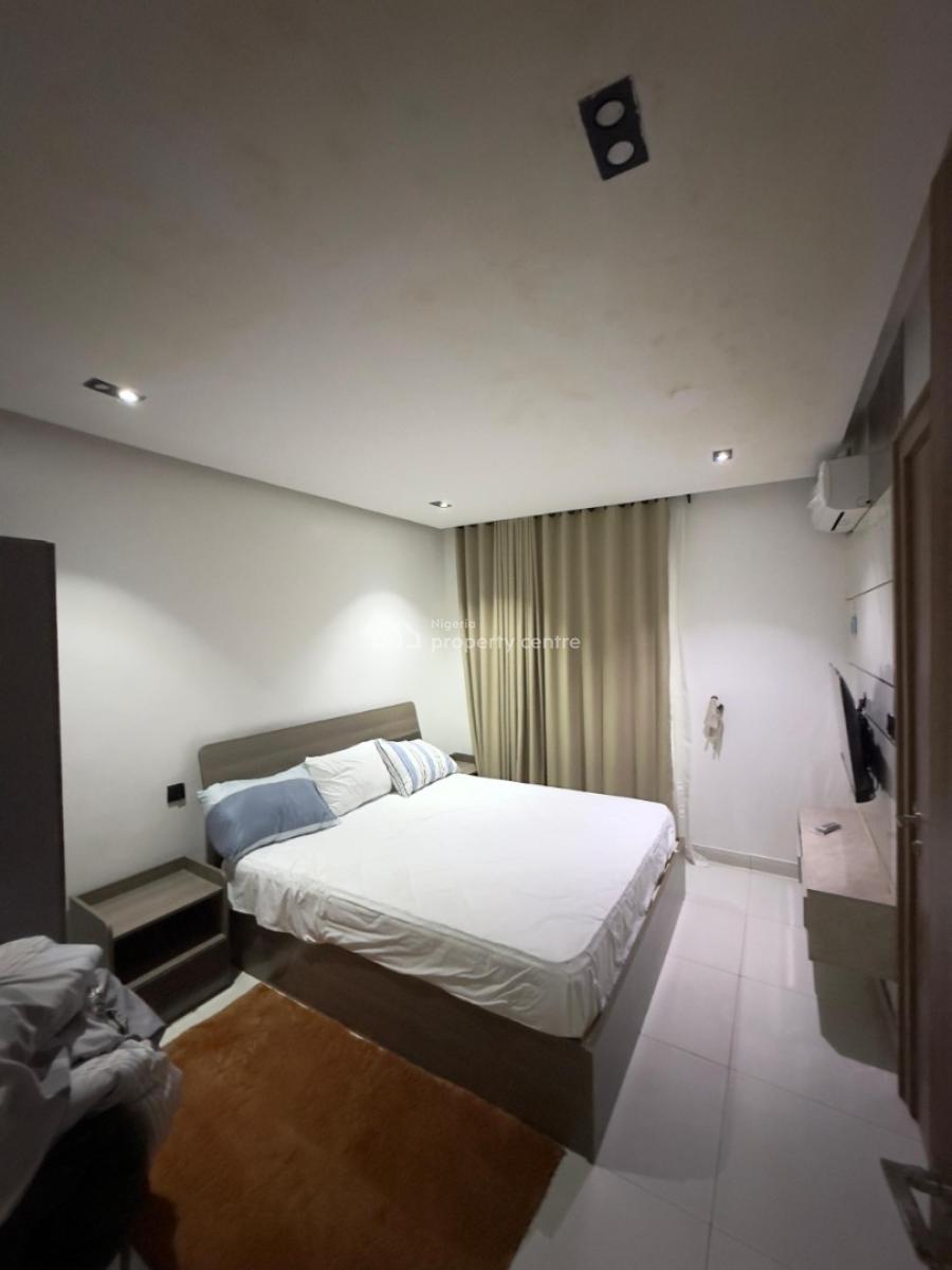 2 Bedroom Beautiful Furnished Apartment with Pool and Gym, Freedom Way Lekki, Lekki Phase 1, Lekki, Lagos, Block of Flats for Sale