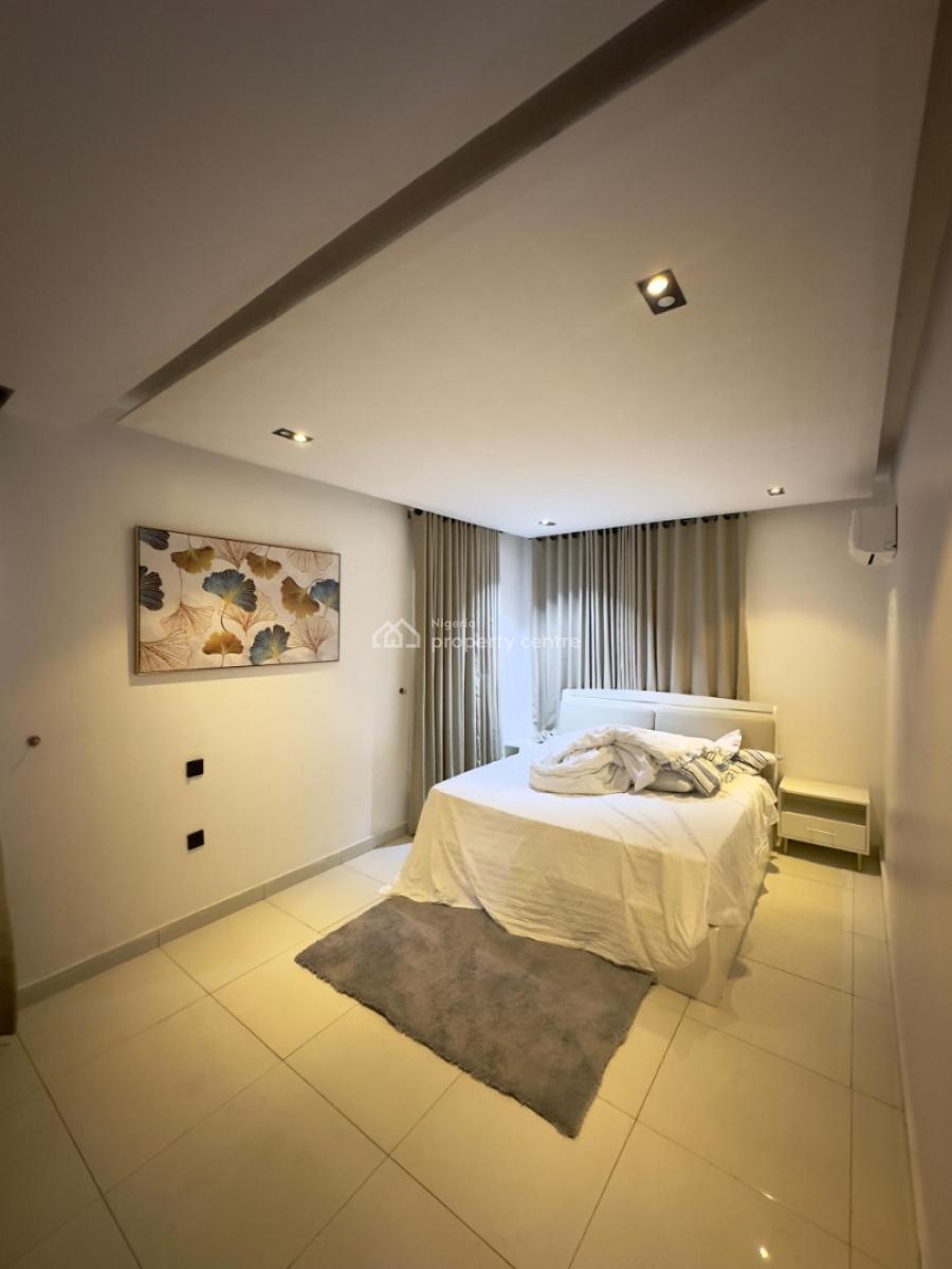 2 Bedroom Beautiful Furnished Apartment with Pool and Gym, Freedom Way Lekki, Lekki Phase 1, Lekki, Lagos, Block of Flats for Sale