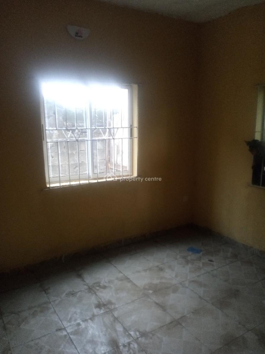 Newly Built 2bedroom, Off Adetola Aguda Surulere, Surulere, Lagos, Flat / Apartment for Rent