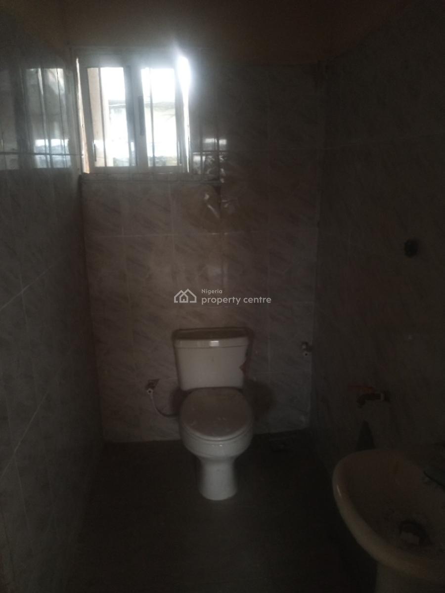 Newly Built 2bedroom, Off Adetola Aguda Surulere, Surulere, Lagos, Flat / Apartment for Rent