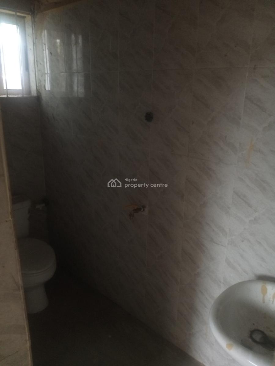 Newly Built 2bedroom, Off Adetola Aguda Surulere, Surulere, Lagos, Flat / Apartment for Rent