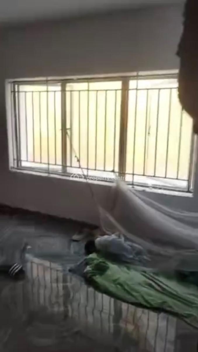3 Bedroom Flat Downstairs All En-suite in a Calm Decent, Off Kilo, Surulere, Lagos, Flat / Apartment for Rent