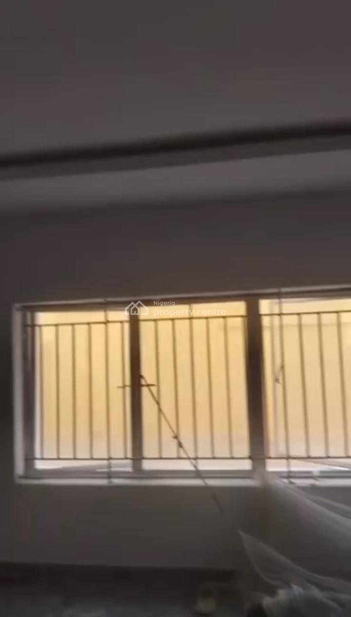 3 Bedroom Flat Downstairs All En-suite in a Calm Decent, Off Kilo, Surulere, Lagos, Flat / Apartment for Rent