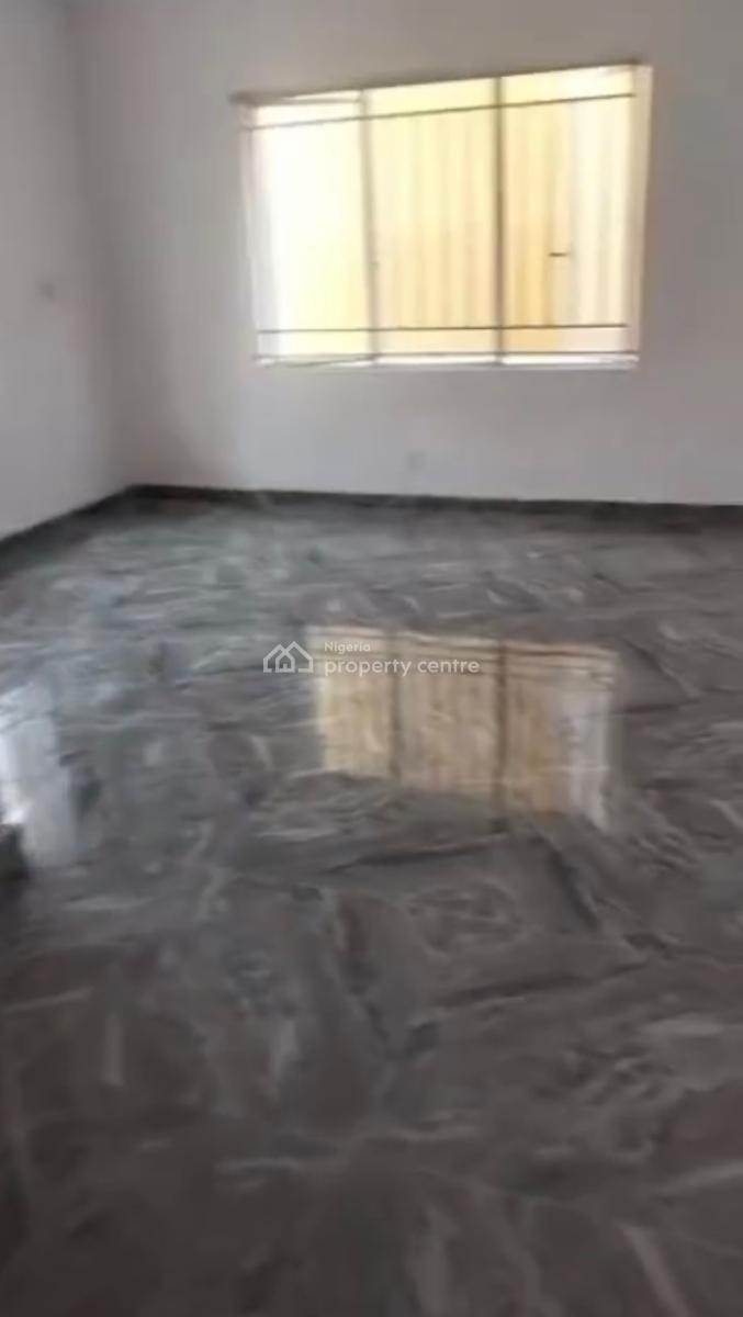 3 Bedroom Flat Downstairs All En-suite in a Calm Decent, Off Kilo, Surulere, Lagos, Flat / Apartment for Rent