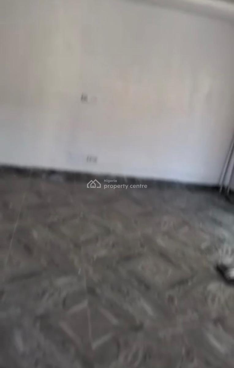 3 Bedroom Flat Downstairs All En-suite in a Calm Decent, Off Kilo, Surulere, Lagos, Flat / Apartment for Rent