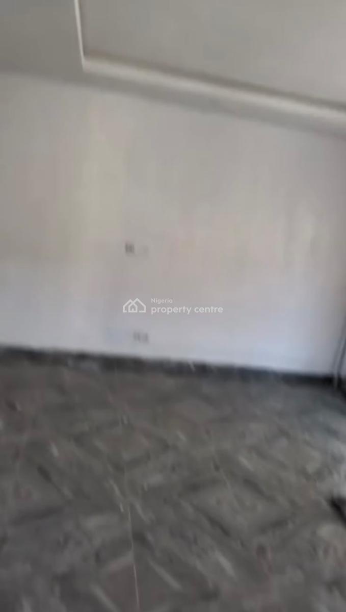 3 Bedroom Flat Downstairs All En-suite in a Calm Decent, Off Kilo, Surulere, Lagos, Flat / Apartment for Rent