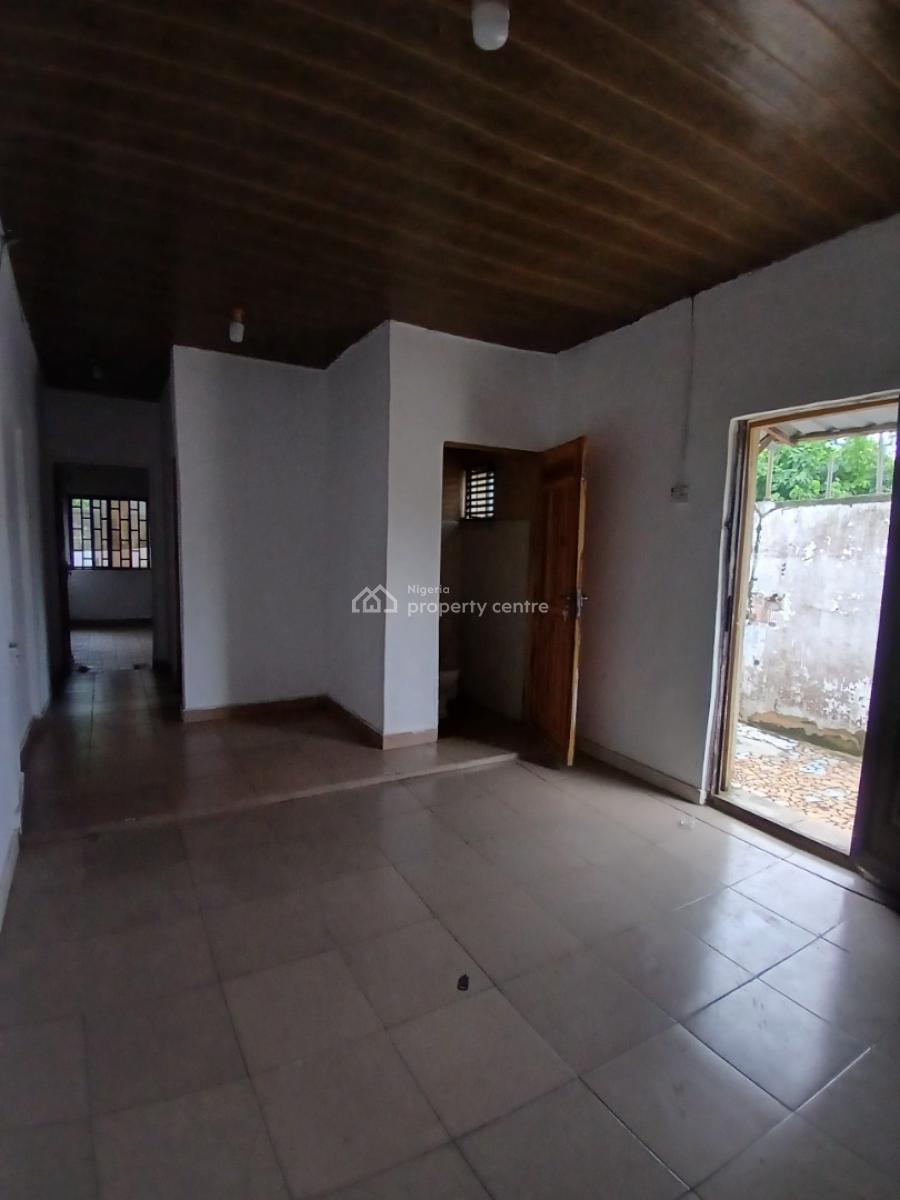Well Maintained Mini Flat Downstairs with 2 Toilets, Gated Estate at Okera Nla, Off Ado Road Ajah, Oke Ira, Ajah, Lagos, Mini Flat (room and Parlour) for Rent