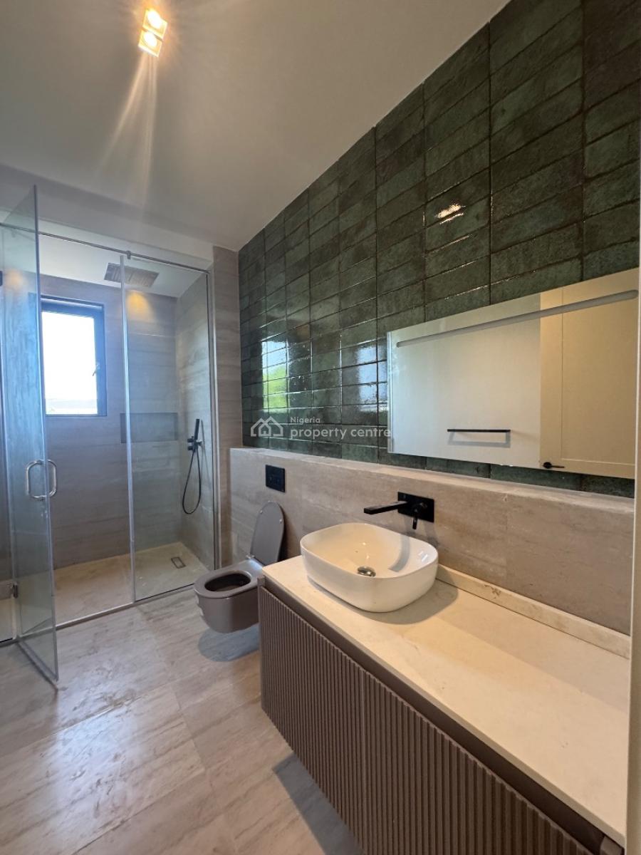 Waterfront 4bedroom Hime with a Jetty, Ikoyi, Lagos, Terraced Duplex for Sale
