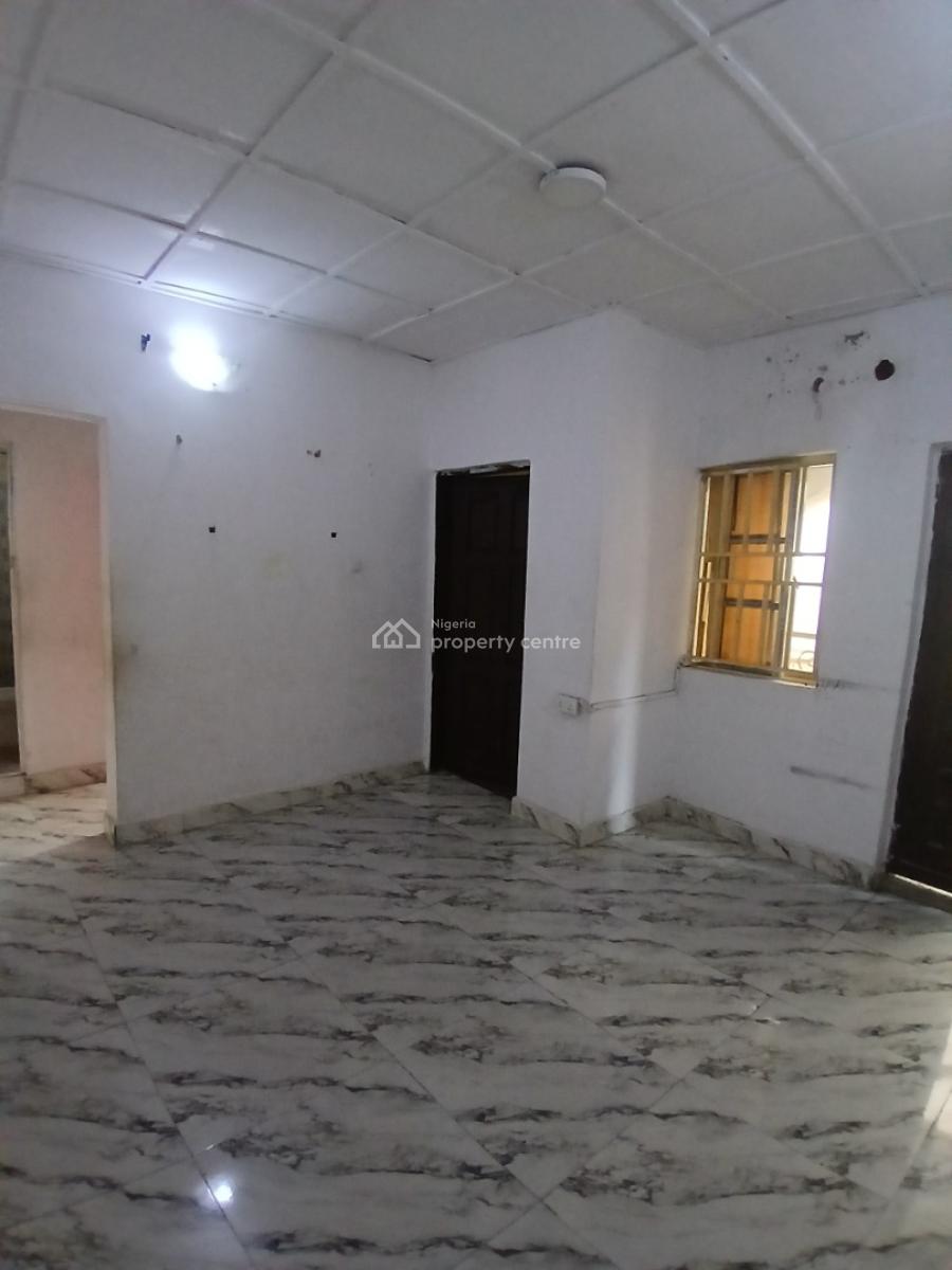 Well Maintained Mini Flat Upstairs, Okera Nla Off Ado Road, Ajah, Ajah, Lagos, Mini Flat (room and Parlour) for Rent