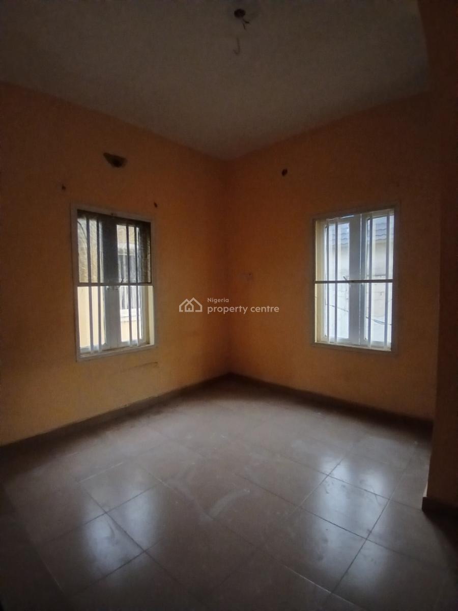 Well Maintained Mini Flat Upstairs, Okera Nla Off Ado Road, Ajah, Ajah, Lagos, Mini Flat (room and Parlour) for Rent