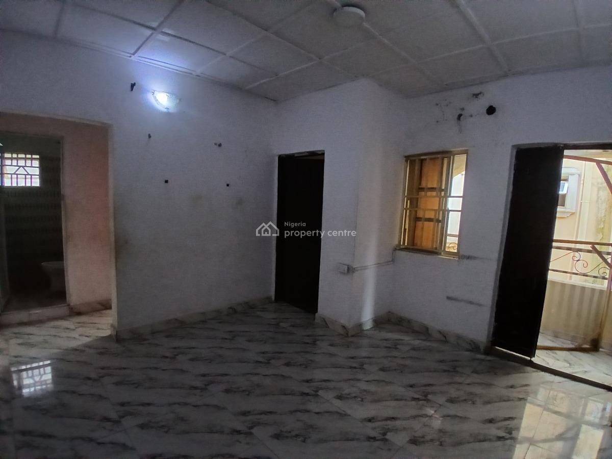 Well Maintained Mini Flat Upstairs, Okera Nla Off Ado Road, Ajah, Ajah, Lagos, Mini Flat (room and Parlour) for Rent