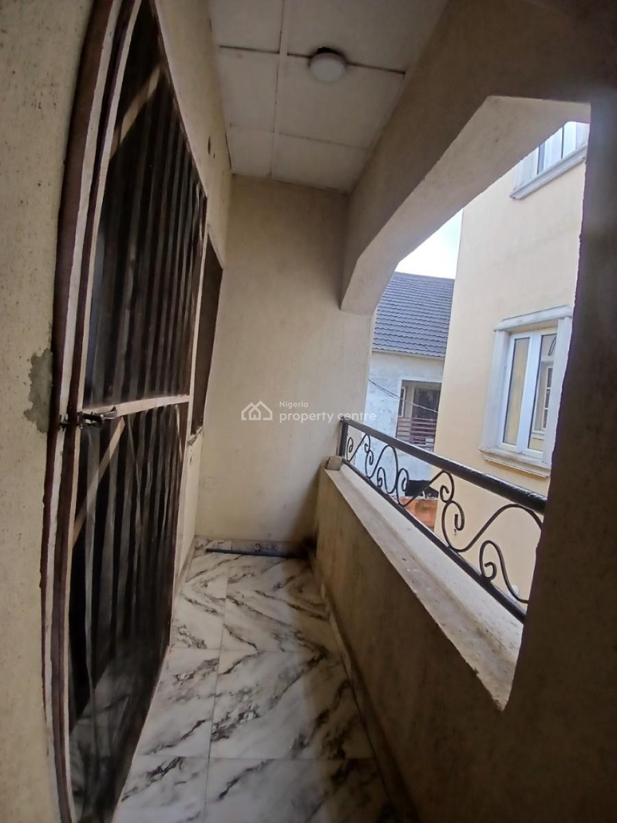 Well Maintained Mini Flat Upstairs, Okera Nla Off Ado Road, Ajah, Ajah, Lagos, Mini Flat (room and Parlour) for Rent