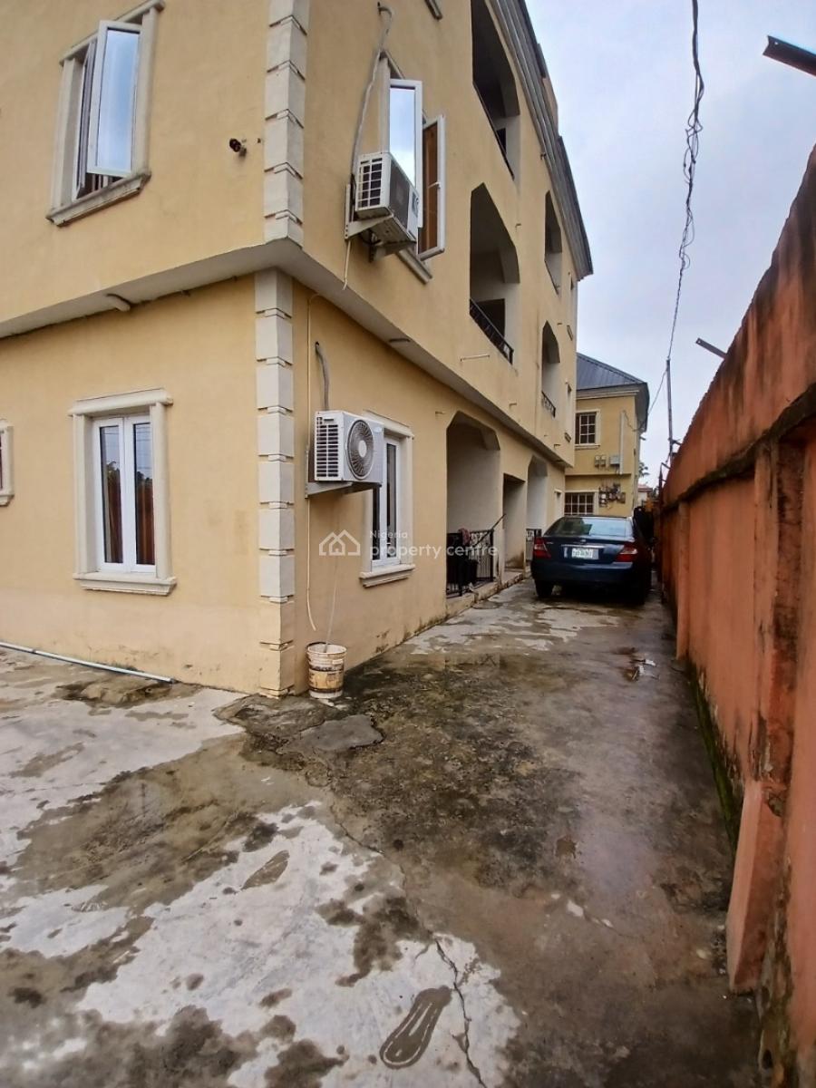 Well Maintained Mini Flat Upstairs, Okera Nla Off Ado Road, Ajah, Ajah, Lagos, Mini Flat (room and Parlour) for Rent