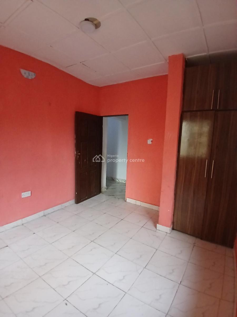 Well Maintained Mini Flat Upstairs, Okera Nla Off Ado Road, Ajah, Ajah, Lagos, Mini Flat (room and Parlour) for Rent