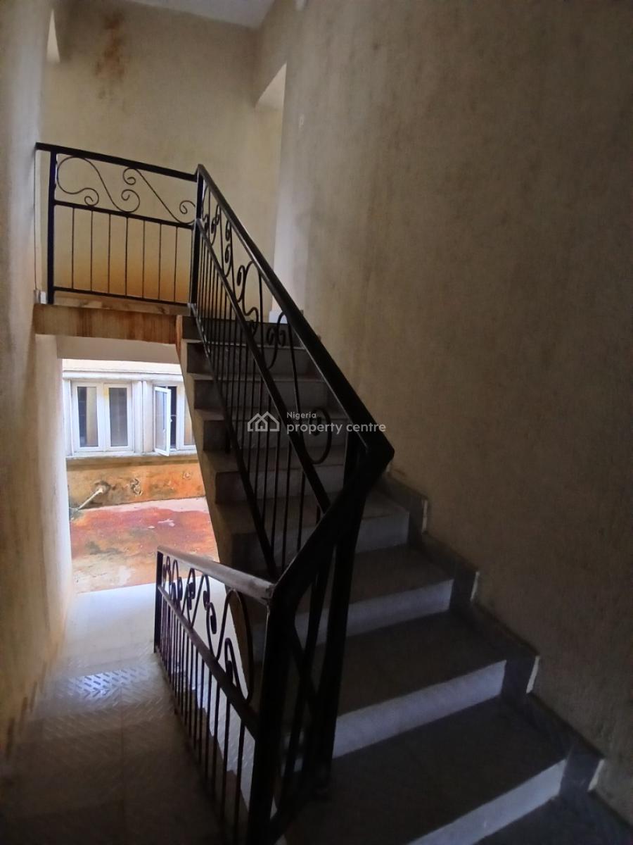 Well Maintained Mini Flat Upstairs, Okera Nla Off Ado Road, Ajah, Ajah, Lagos, Mini Flat (room and Parlour) for Rent