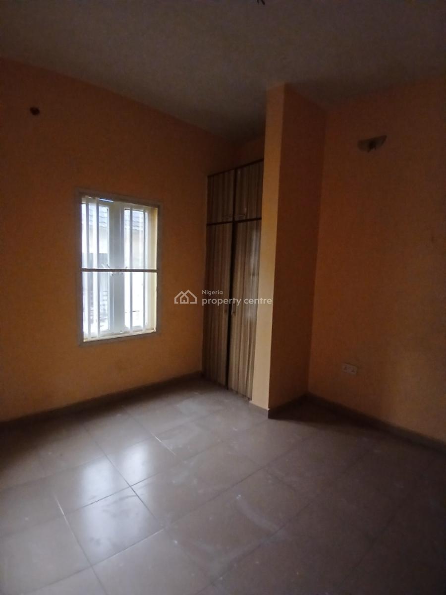 Well Maintained Mini Flat Upstairs, Okera Nla Off Ado Road, Ajah, Ajah, Lagos, Mini Flat (room and Parlour) for Rent
