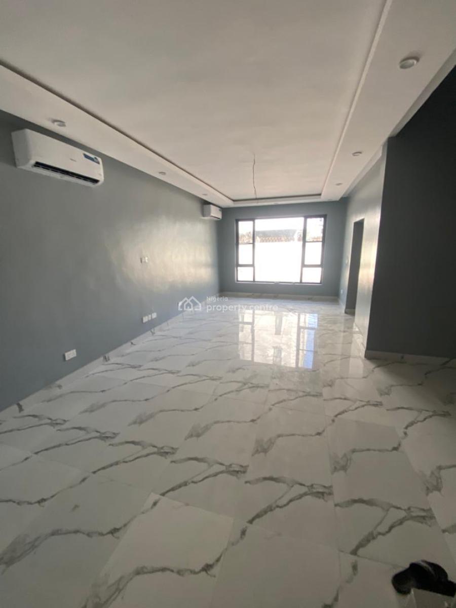 Beautiful & Spacious 4 Bedroom Fully Serviced Terrace Duplex with Bq, Lekki Phase 1, Lekki, Lagos, Terraced Duplex for Rent