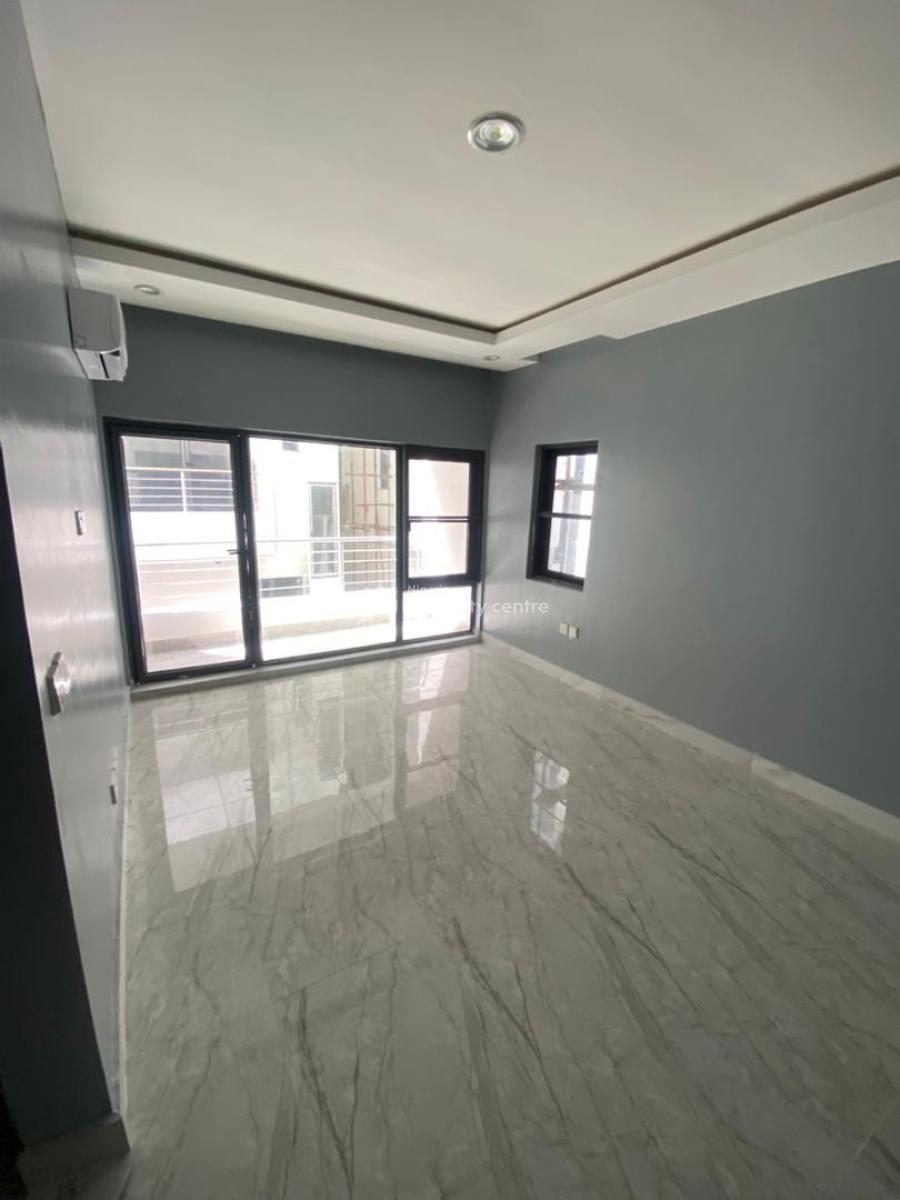 Beautiful & Spacious 4 Bedroom Fully Serviced Terrace Duplex with Bq, Lekki Phase 1, Lekki, Lagos, Terraced Duplex for Rent