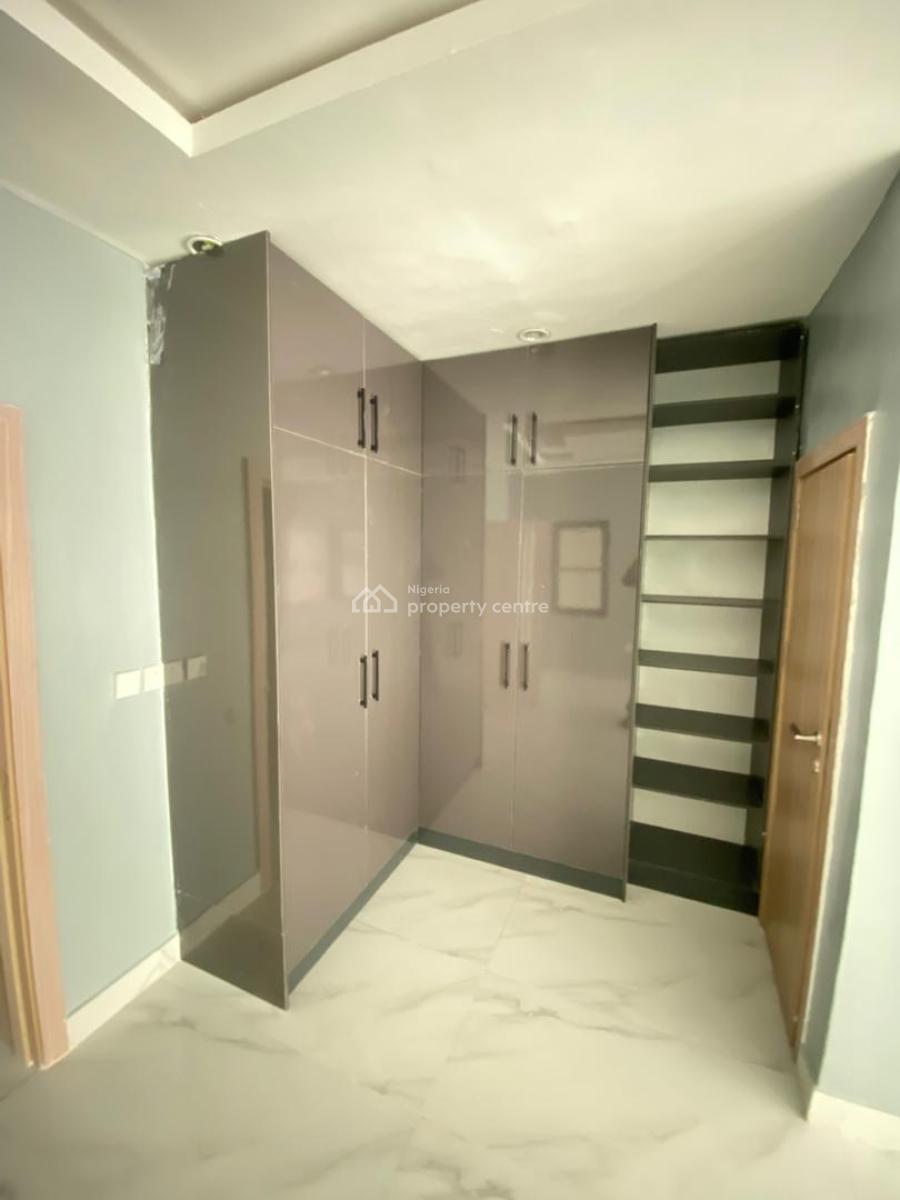 Beautiful & Spacious 4 Bedroom Fully Serviced Terrace Duplex with Bq, Lekki Phase 1, Lekki, Lagos, Terraced Duplex for Rent