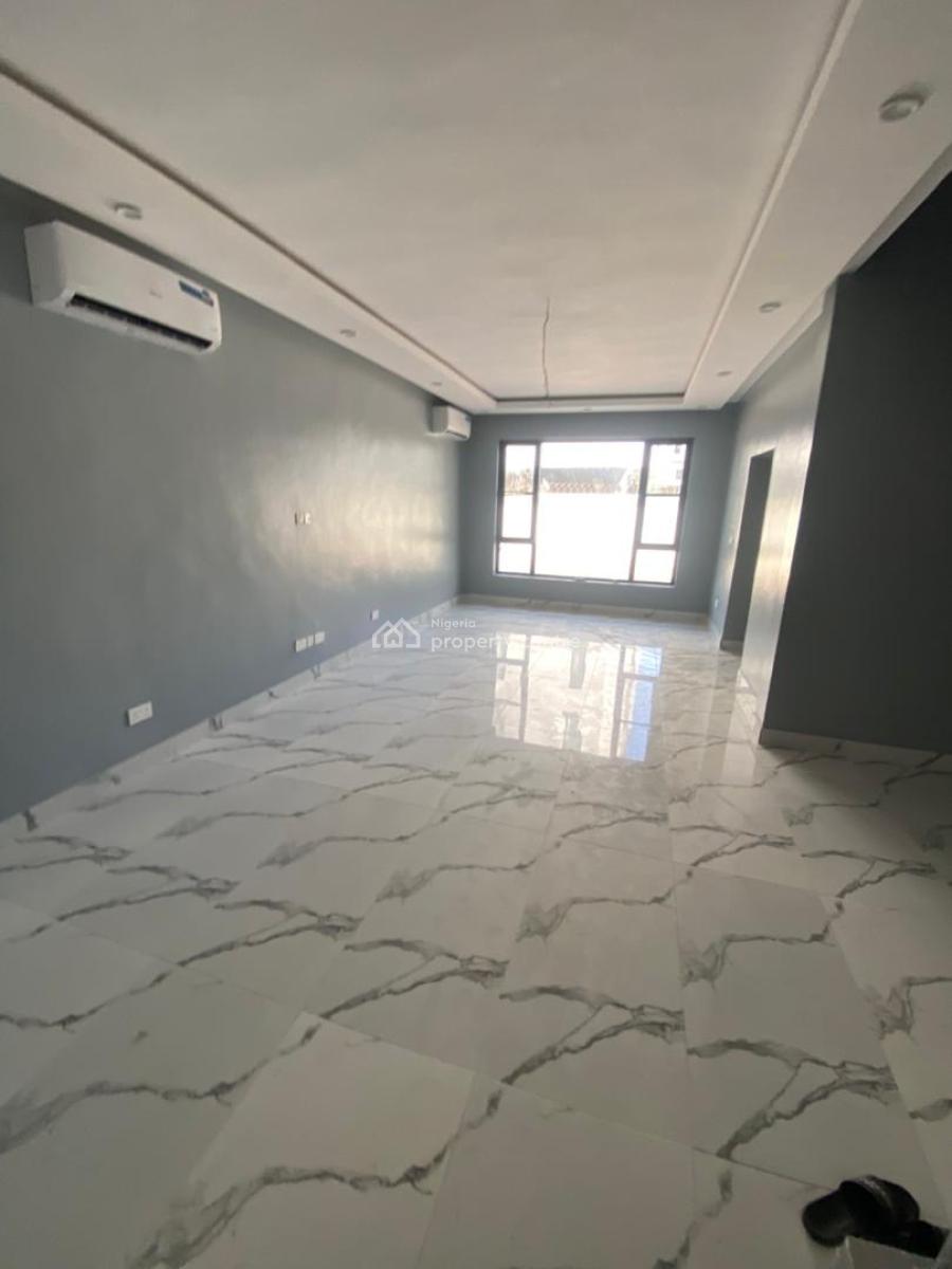 Beautiful & Spacious 4 Bedroom Fully Serviced Terrace Duplex with Bq, Lekki Phase 1, Lekki, Lagos, Terraced Duplex for Rent