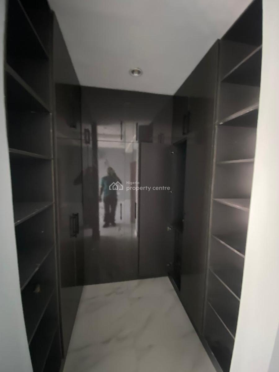 Beautiful & Spacious 4 Bedroom Fully Serviced Terrace Duplex with Bq, Lekki Phase 1, Lekki, Lagos, Terraced Duplex for Rent