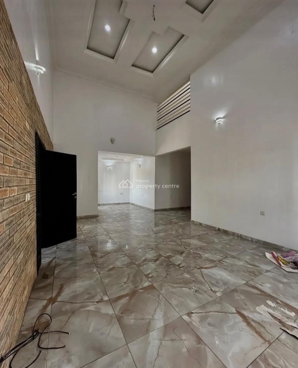 Well Maintained Fully Serviced 4 Bedroom Terrace Duplex (no Bq), Osapa, Lekki, Lagos, Terraced Duplex for Rent