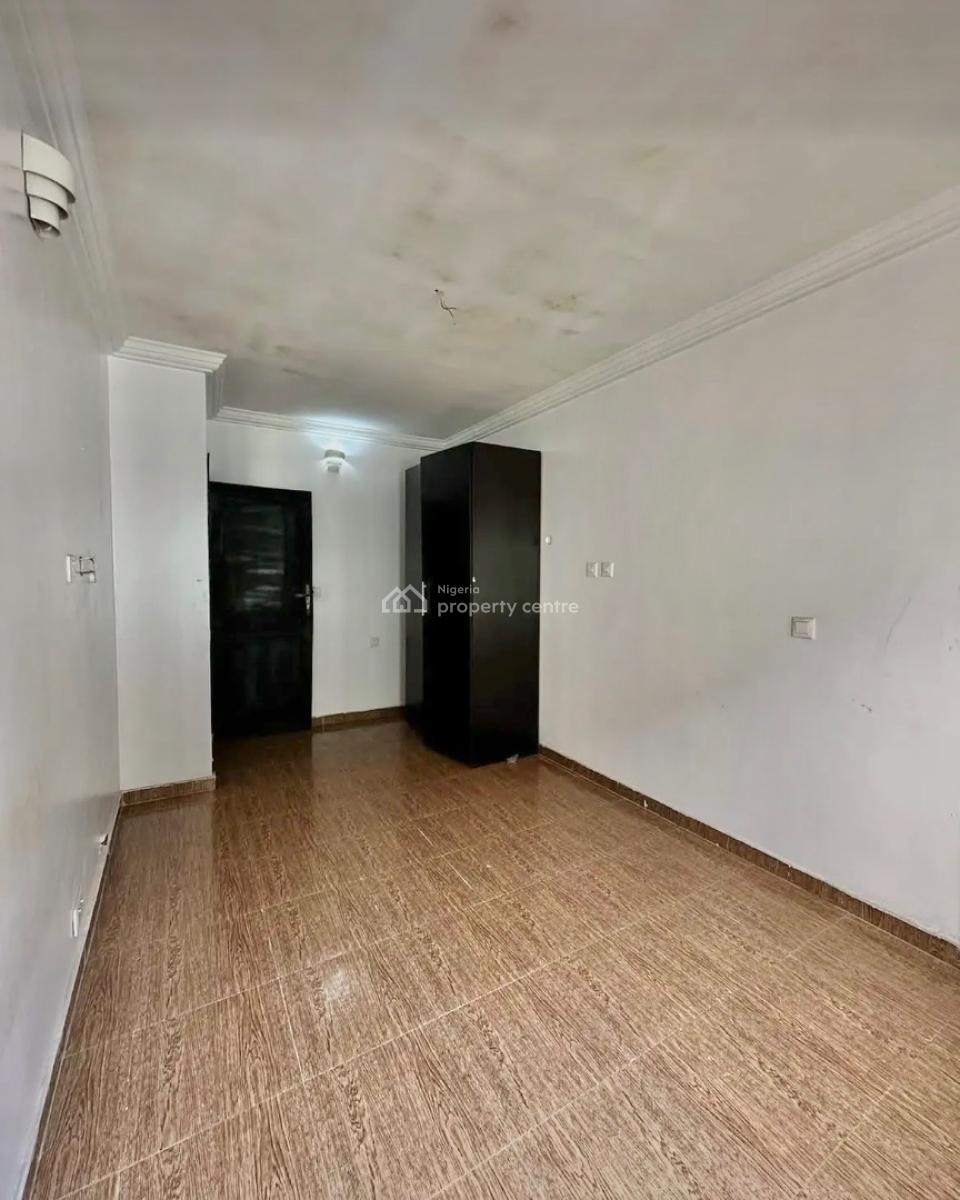 Well Maintained Fully Serviced 4 Bedroom Terrace Duplex (no Bq), Osapa, Lekki, Lagos, Terraced Duplex for Rent