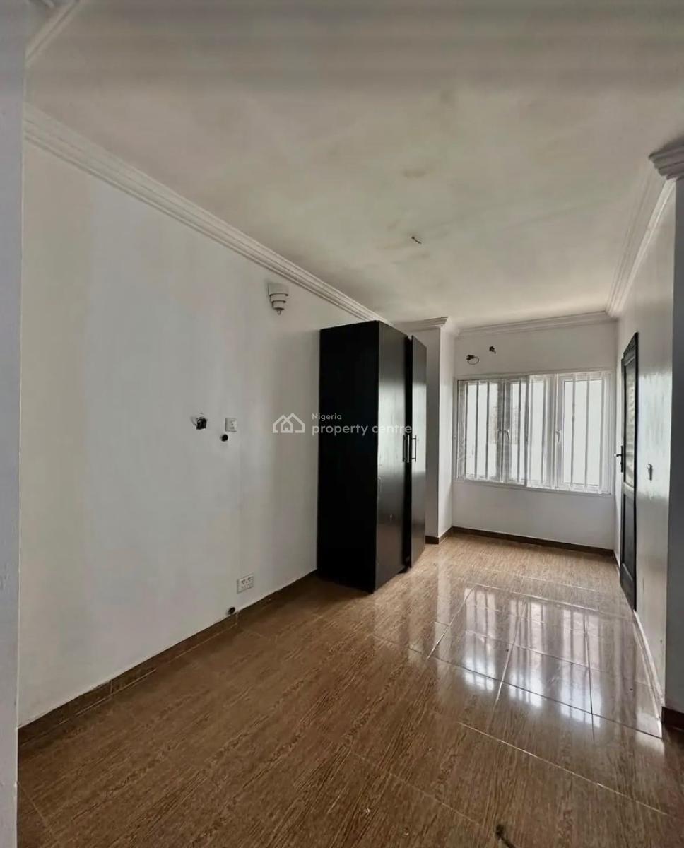 Well Maintained Fully Serviced 4 Bedroom Terrace Duplex (no Bq), Osapa, Lekki, Lagos, Terraced Duplex for Rent