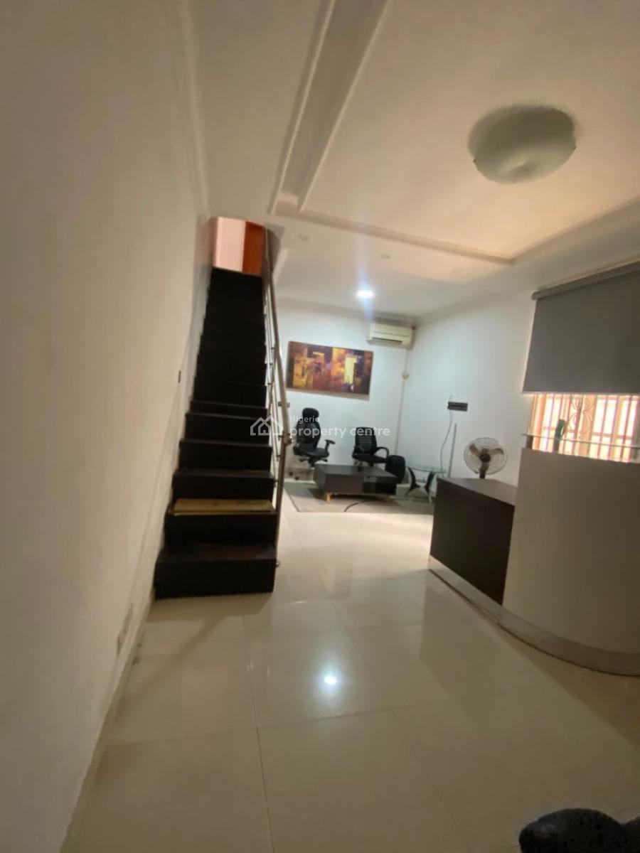 Luxury 3 Bedroom Office with Kitchen and Toilet, of Ladipo Omotosho Cole, Lekki Phase1, Lekki, Lagos, Office Space for Rent
