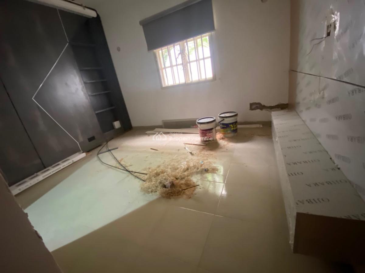 Luxury 3 Bedroom Office with Kitchen and Toilet, of Ladipo Omotosho Cole, Lekki Phase1, Lekki, Lagos, Office Space for Rent