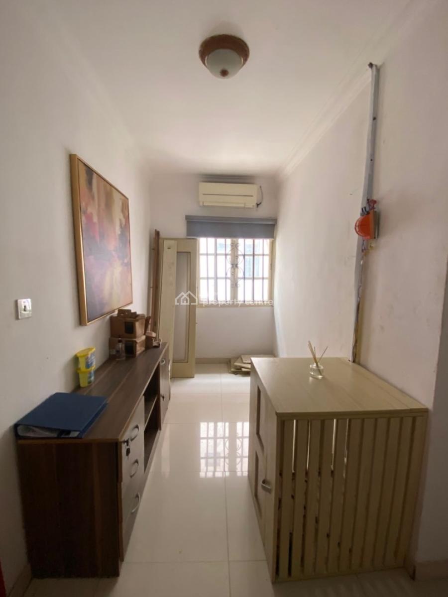 Luxury 3 Bedroom Office with Kitchen and Toilet, of Ladipo Omotosho Cole, Lekki Phase1, Lekki, Lagos, Office Space for Rent