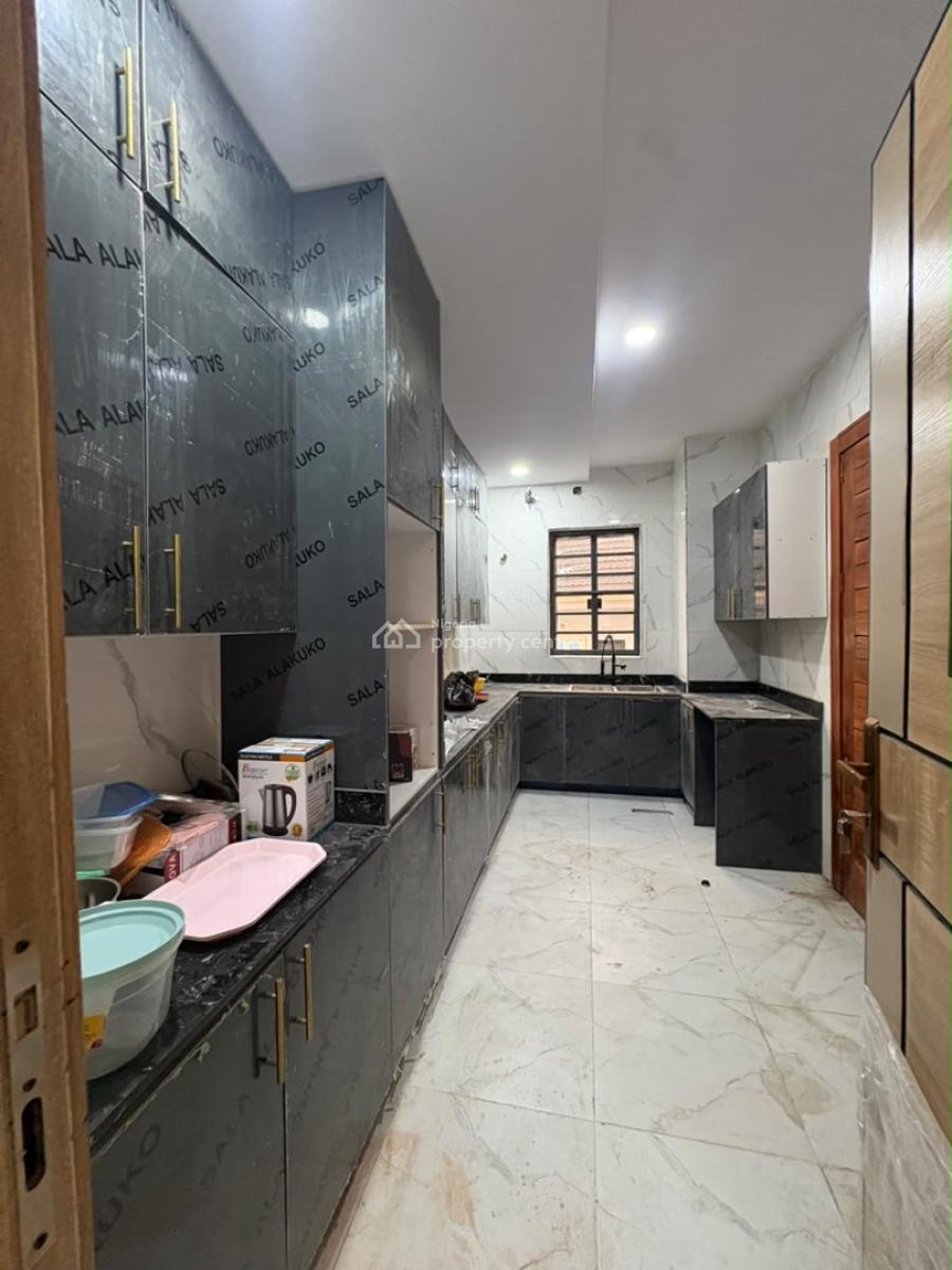 Brand New 2 Bedroom Apartment, Ologolo, Lekki, Lagos, Flat / Apartment for Rent