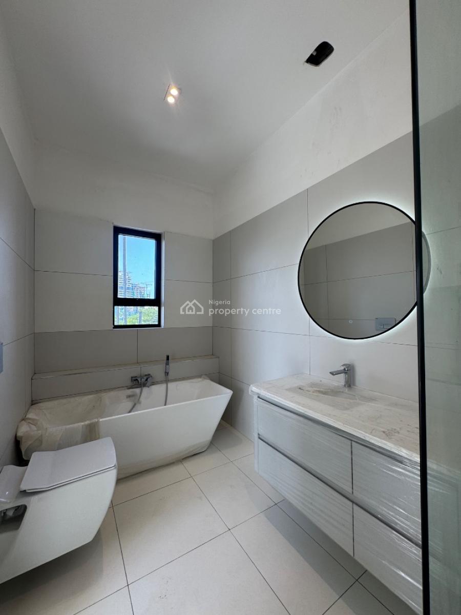 Inisde a 4 Bedroom Apartment in Ikoyi, Ikoyi, Lagos, Flat / Apartment for Sale